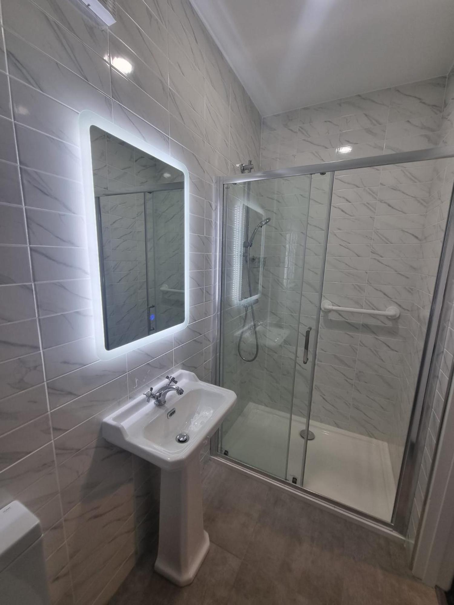 The Monkey Puzzle Hotel Bunclody Bagian luar foto