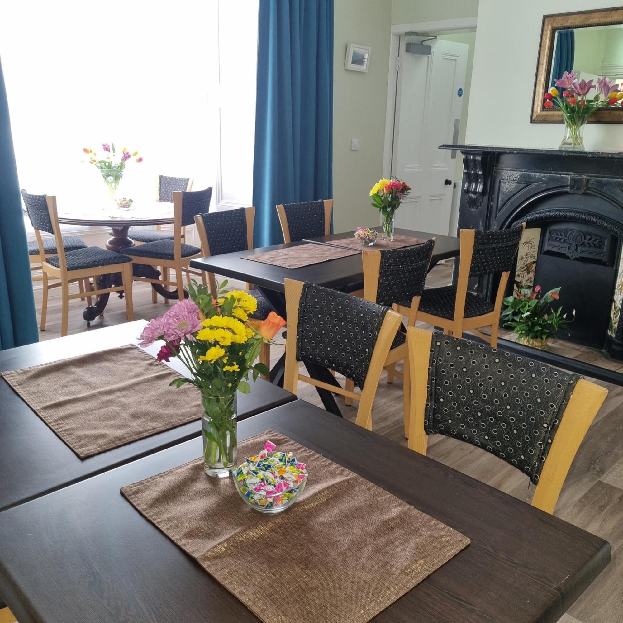 The Monkey Puzzle Hotel Bunclody Bagian luar foto
