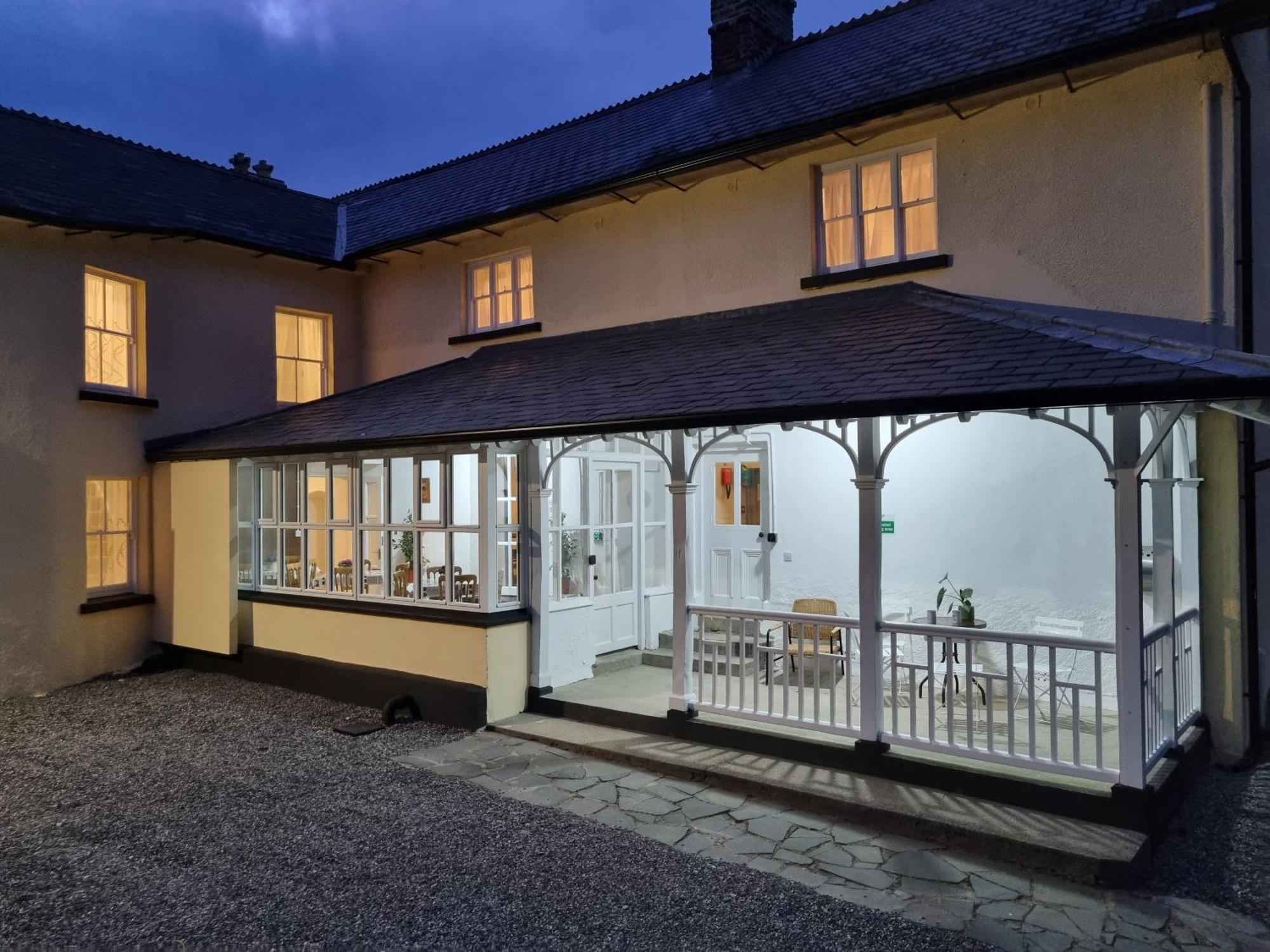 The Monkey Puzzle Hotel Bunclody Bagian luar foto