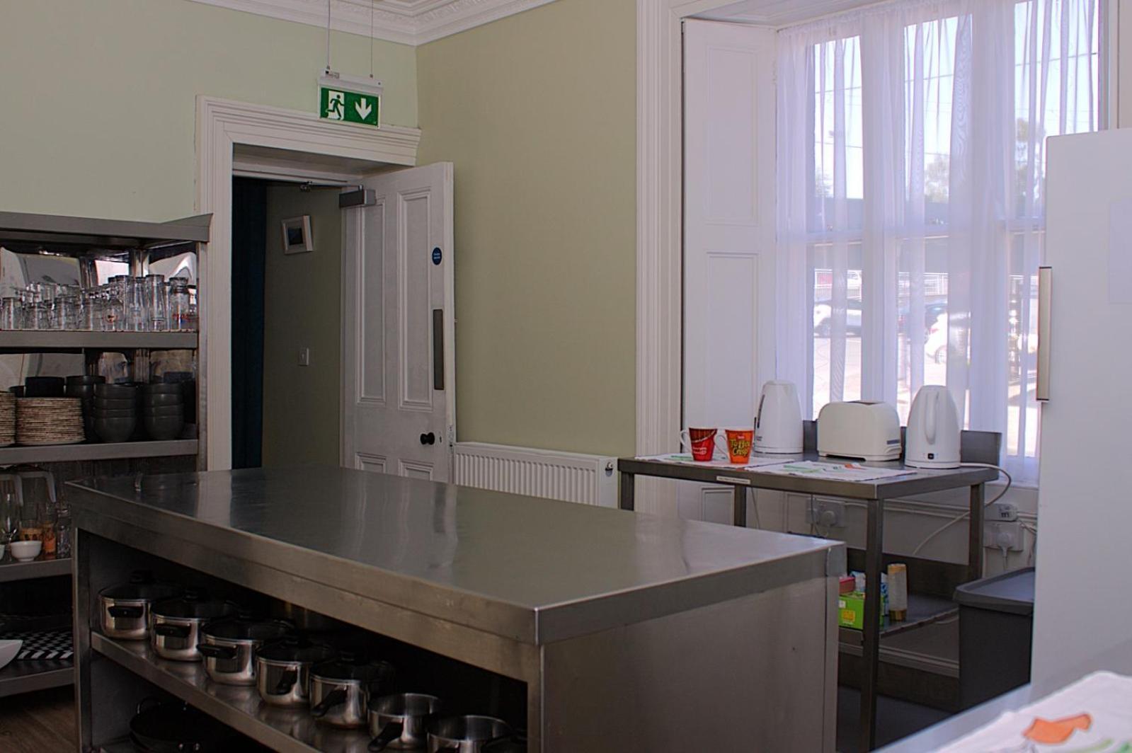 The Monkey Puzzle Hotel Bunclody Bagian luar foto
